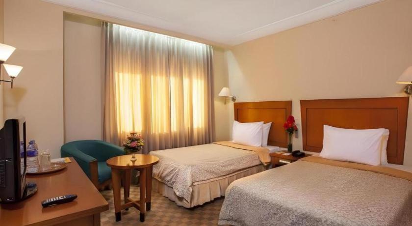 Nalendra Hotel Bandung Exterior photo